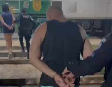 Momento que o caso foi preso (Foto: Polícia Militar do Distrito Federal). 